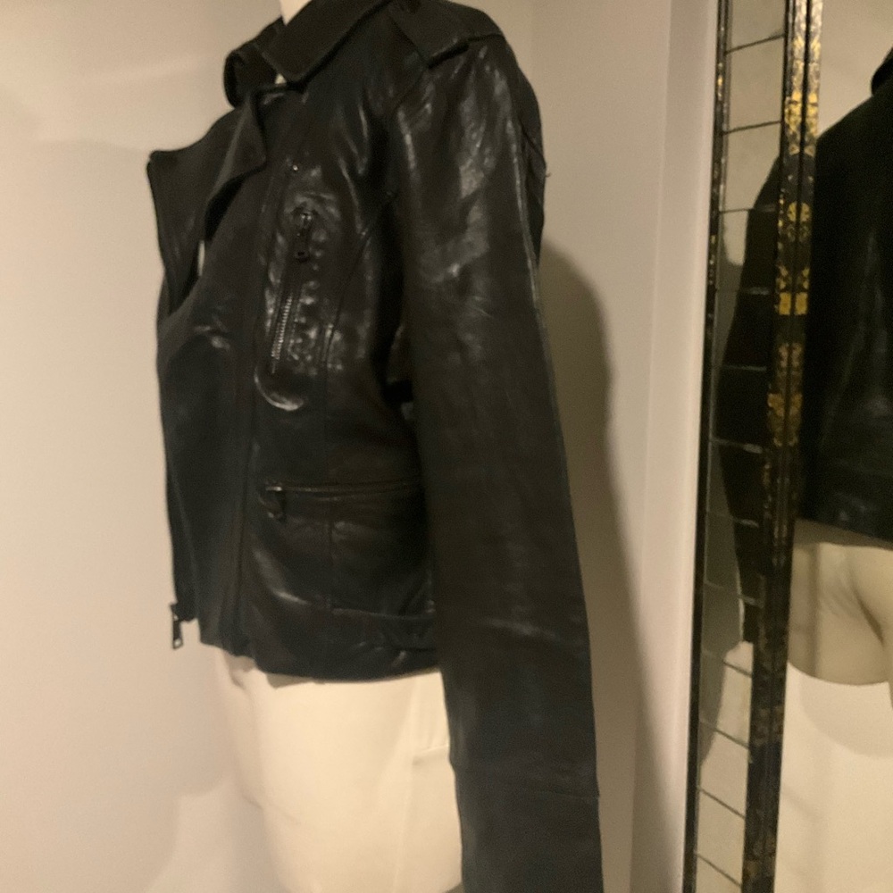 Levi's Women's Black Leather Jacket - Picture 3 of 8